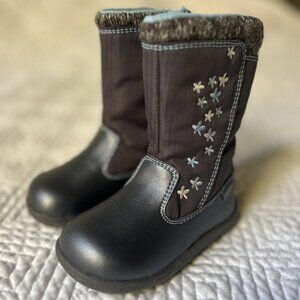 Waterproof Warm Fall / Winter Zip Up Boots by See Kai Run